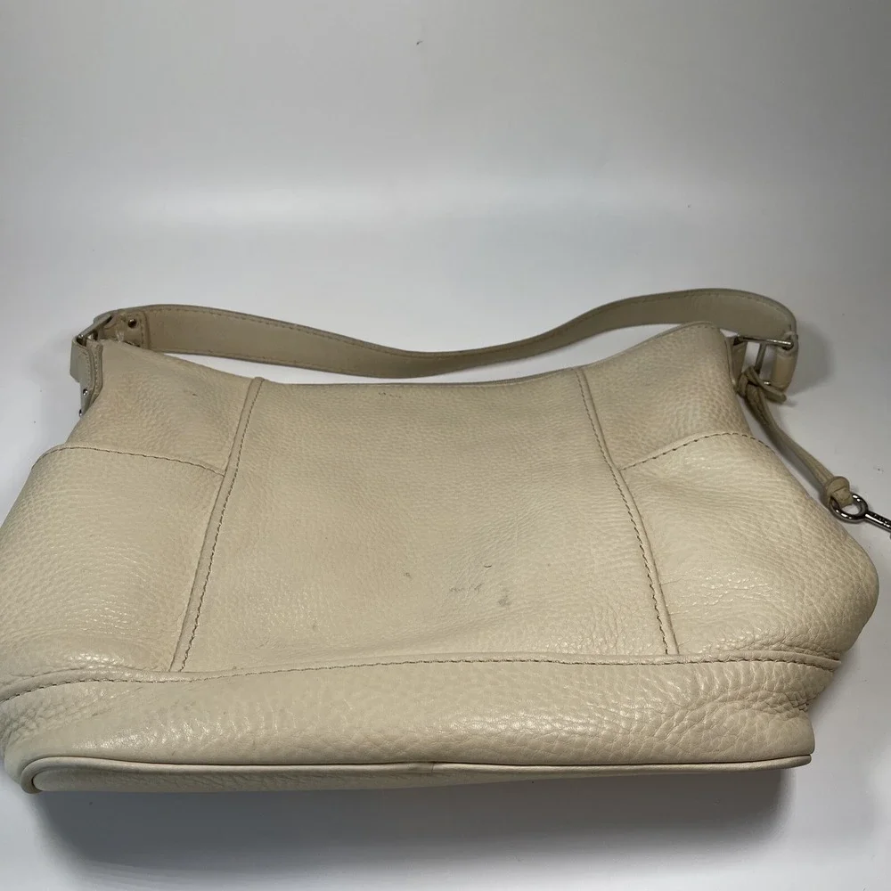 Fossil leather shoulder